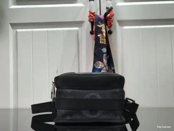 Cheap AMAZON VUITTON NANO MESSENGER LOUIS 0616